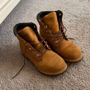 Women’s Size 9 Timberland Boots